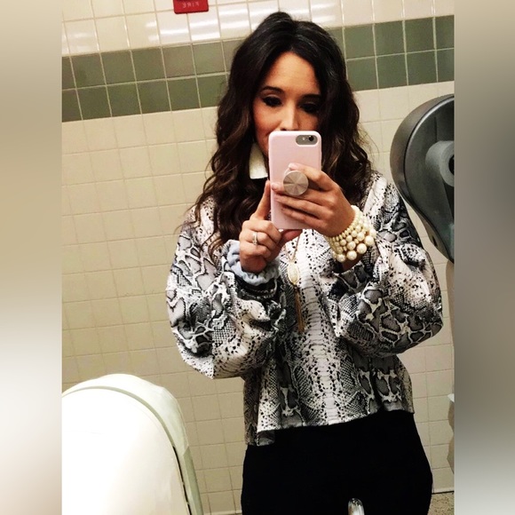 Cropped long sleeve shirt - Picture 2 of 2